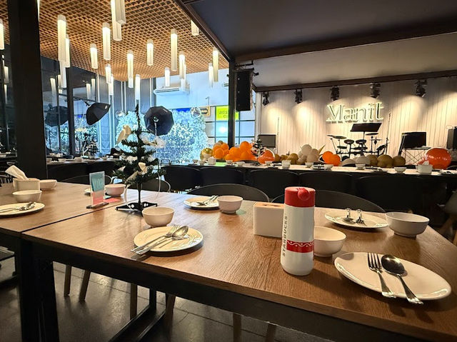 ร้าน มานิต Manit restaurant & Bar