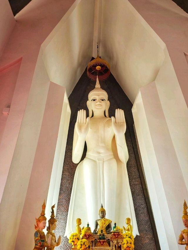 วัดศาลาลอย