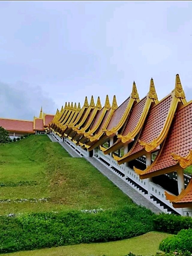 วัดบุญญาวาส เป็นวัดป่าสายกรรมฐานที่มีชื่อเสียง