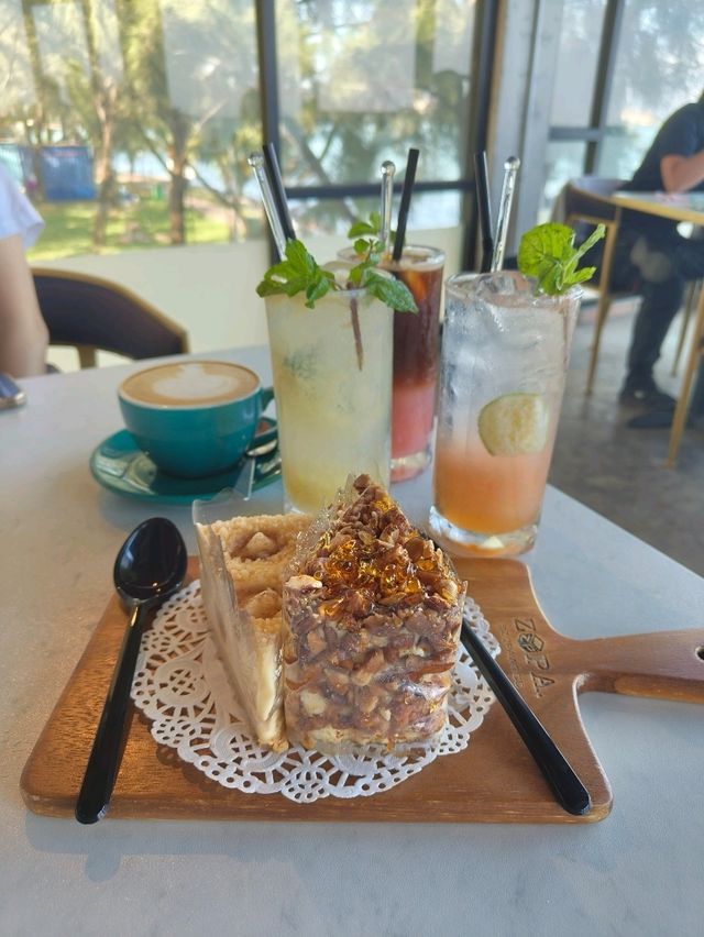 Cakes + Ocean View = The Perfect Chill Spot