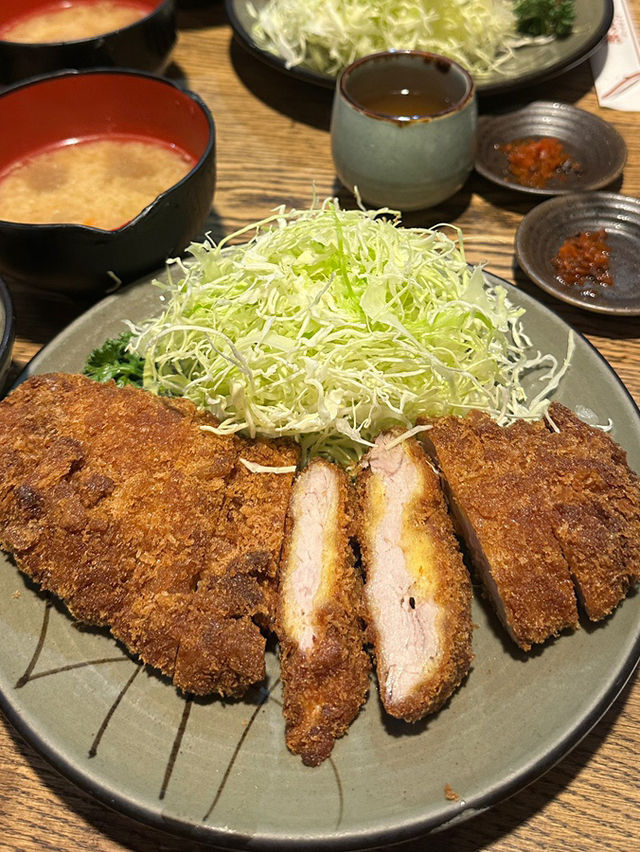 [톤친칸] 신주쿠 돈카츠맛집🐷　빠르고 든든한 한끼