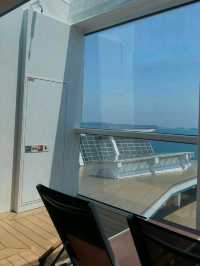 Singapore:🚢✨ Ovation of the Seas – Luxury Meets Adventure at Sea! 🌊🌏