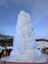 夢幻藍光冰之城！北海道「支笏湖冰濤祭」讓你秒進冰雪童話世界❄️✨