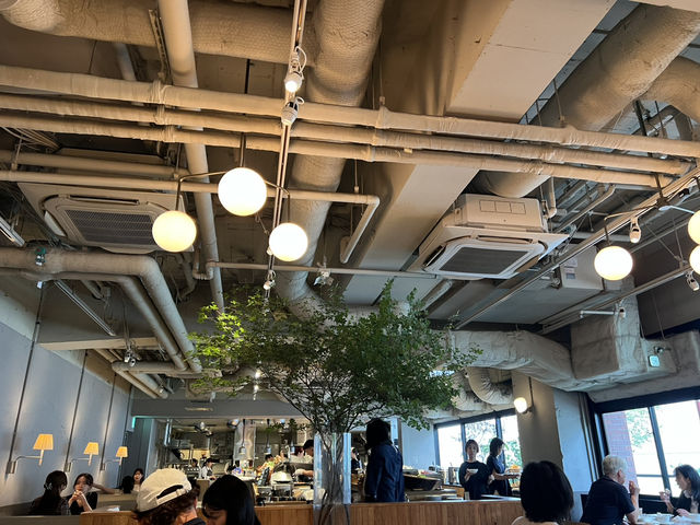 【東京　新宿】MORETHAN TAPAS LOUNGE