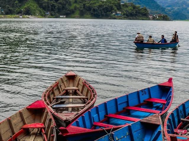 Begnas Lake is a beautiful freshwater lake located in the Kaski 
