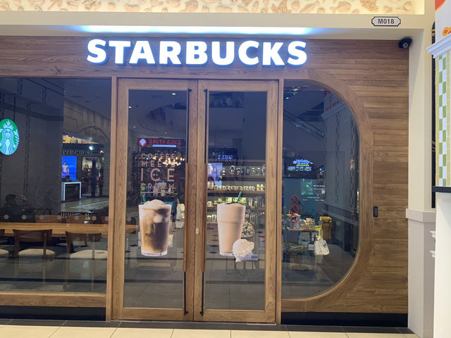 ☕ Cozy Coffee Fix at Starbucks Terminal 21 Pattaya