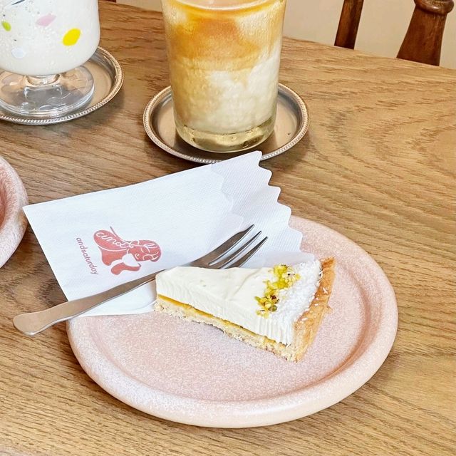 Andsaturday coffee&cakes