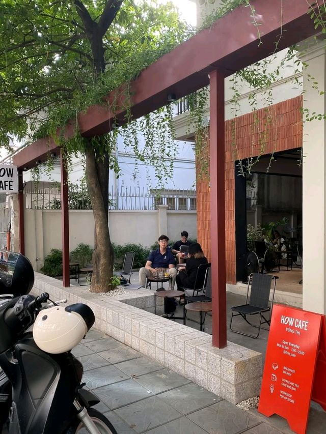 HOW Cafe