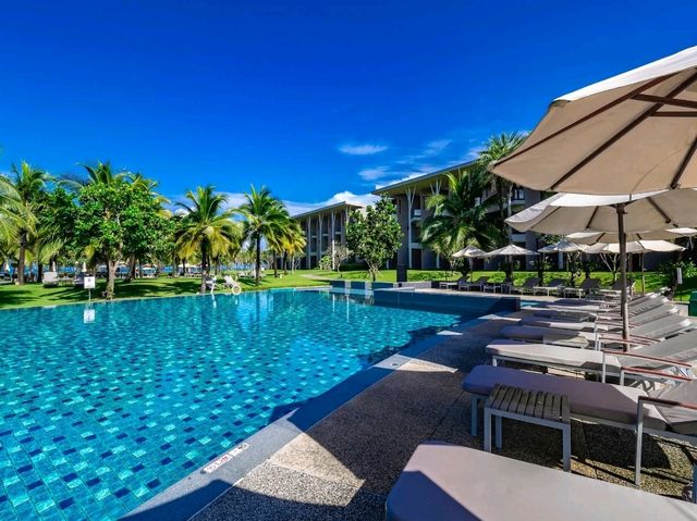 The Sands Khao Lak by Katathani  