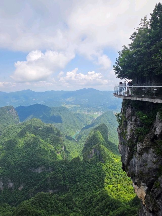 Tianmenshan is a must-visit in Zhangjiajie! ⛰️