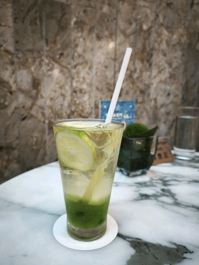 整體各方面都不錯的酒店大堂餐廳