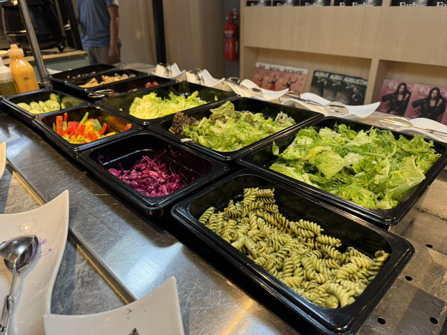 🛫 A Relaxing Pre-Flight Oasis – Blossom Lounge at Changi T4