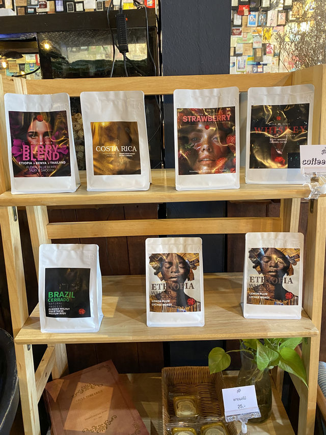 สนิมริมทาง – คาเฟ่กรันจ์เท่ ๆ สำหรับคอกาแฟตัวจริง 