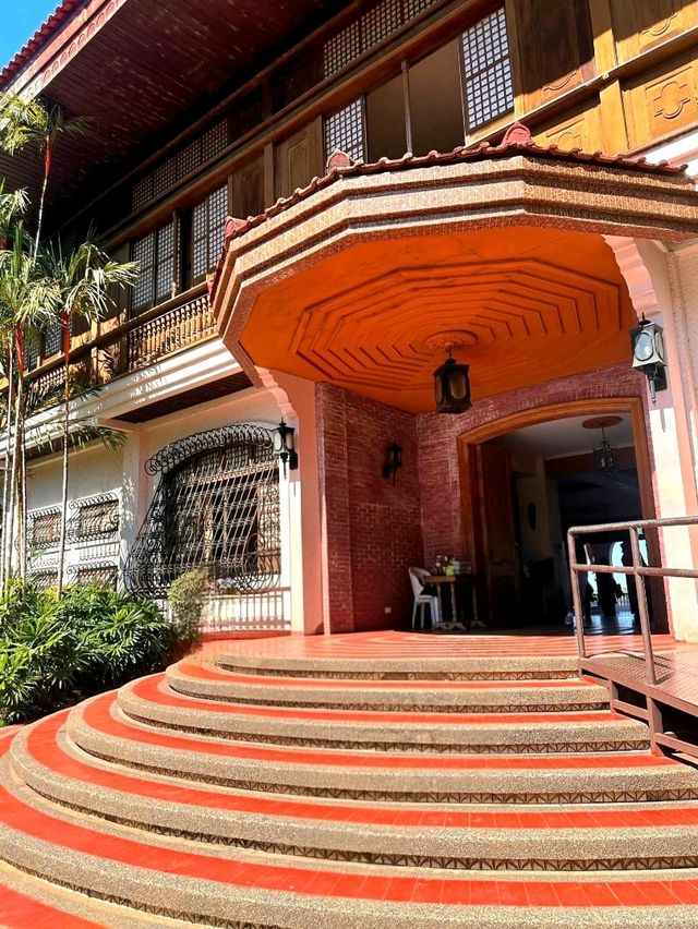 Windows to the Past: Malacañang of the North