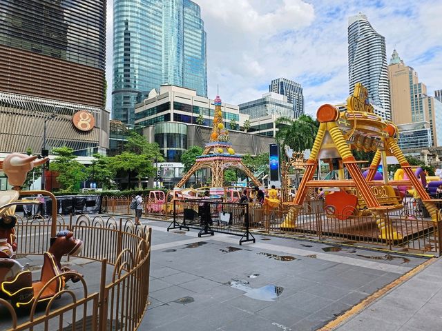曼谷 CentralWorld，城市心臟的購物天堂。