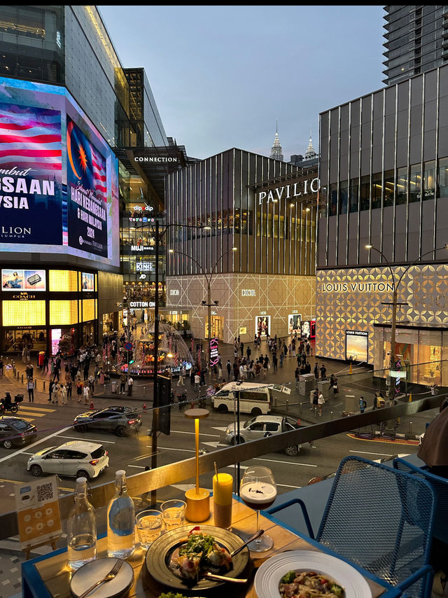 A KL Café with Delicious Food & Stunning City Views — Come True Café! 🌃✨