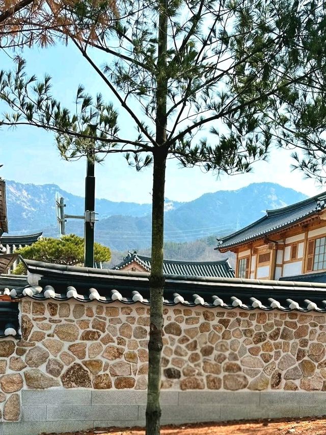 Quiet Hanok Way: Eunpyeong Village