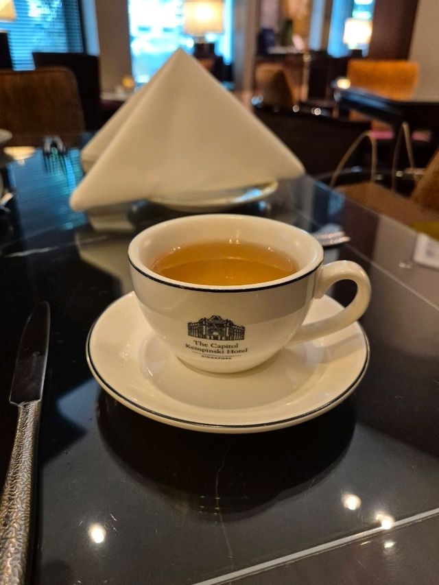 The Lobby Lounge High Tea at Capitol Kempinski