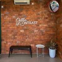 Little Contrast Cafe