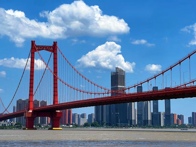 Hankou Beach Park 🌅🏞️