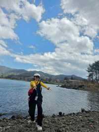 ปิกนิกริมทะเลสาบที่ Wakakusa-no-yado Maruei Hotel