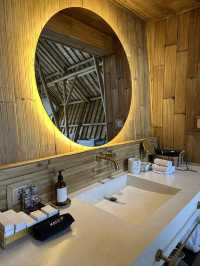 In Bali, a villa can cost the same as a motorbike! ❤️
