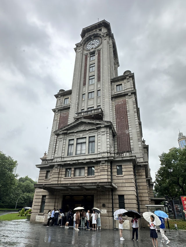 Shanghai History Museum: Where 6,000 Years Unfold Under One Grand Dome!