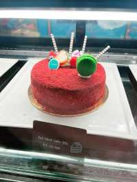 Le Scoop at Le Méridien Putrajaya: Luxe Dessert Haven