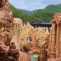 🏛️✨ *Gangwon General Museum: A Hidden Cultural Gem in Chuncheon* 🖼️🌿
