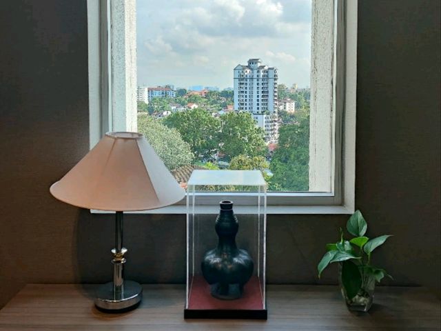 Seaside Serenity Meets City Comfort at Thistle Johor Bahru