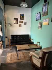 แวะพักจิบกาแฟชิคๆ ที่ Rico คาเฟ่ริมสุขุมวิท นายายอ