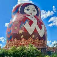 走訪宛如童話世界的套娃廣場