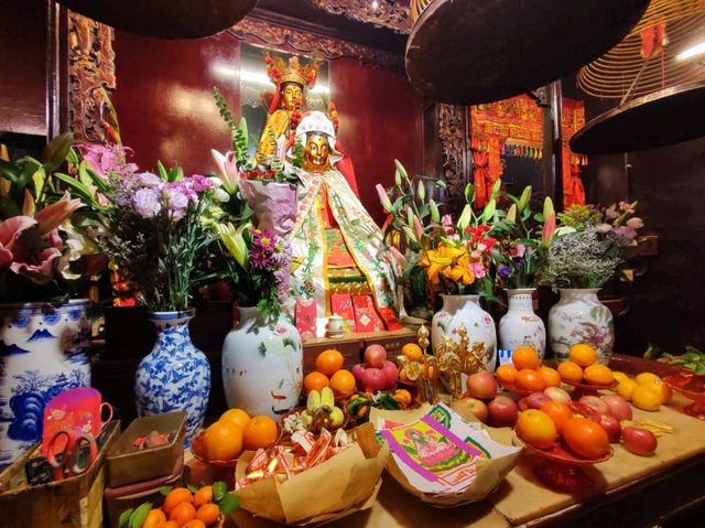 ขอพรเรื่องการเรียน วัดเก่าแก่ที่สุดเกาะฮ่องกง