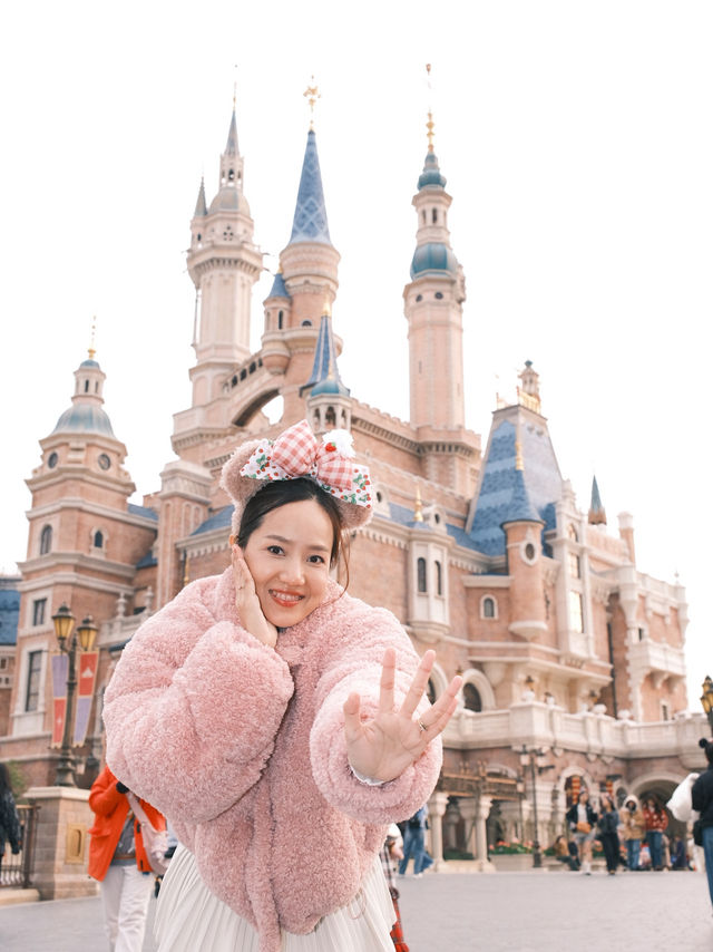 Disneyland ฉบับใช้เงินแก้ปัญหา😂🍒
