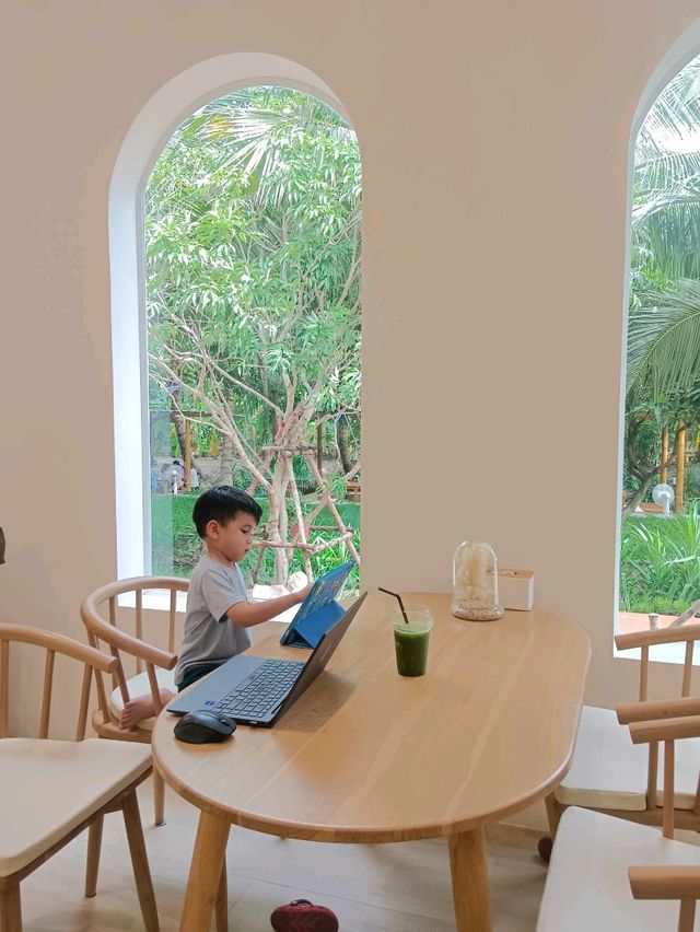 ร้าน story cafe ร้านกาแฟในสวนมะพร้าว