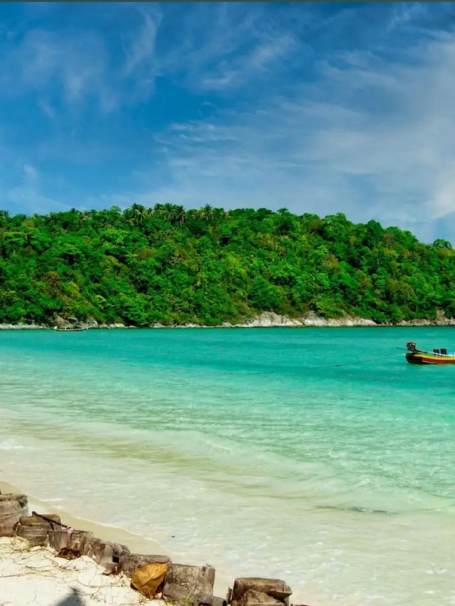 เกาะราชาใหญ่ 🌴 น้ำใส ทรายขาว และความสงบ