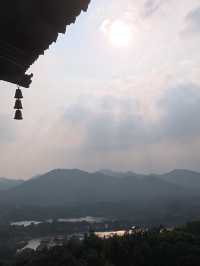 Leifeng Pagoda – หอคอยแห่งตำนานริมทะเลสาบซีหู