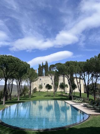 Revolving Around the Beauty of Nature: Eyes – Italy