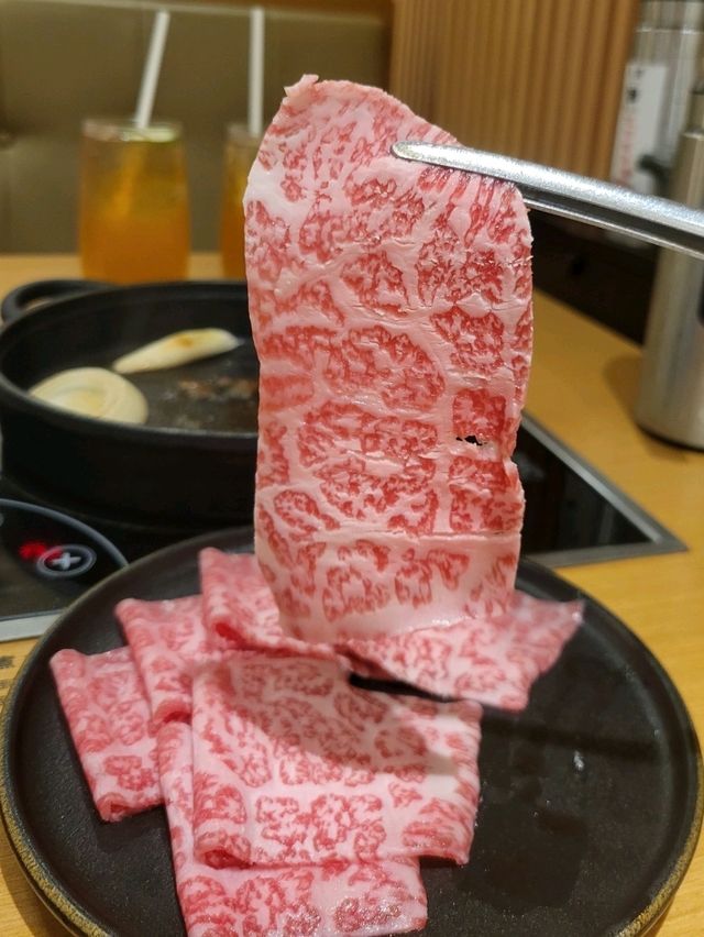 正宗關西風🔥🔥北海道和鹿兒島和牛壽喜燒🐄