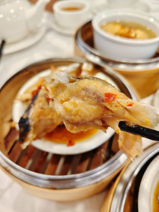 香港佐敦。老字嘅酒樓。食點心～