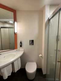 โรงแรมไอบิส ฮ่องกง ตึกสวยใจกลางเกาะฮ่องกง