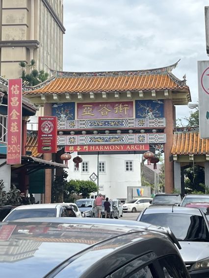 🌅 The Perfect Kuching Day: From Hilton Views to Borneo Mysteries! 🏛️