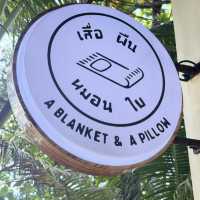 เสื่อผืน หมอนใบ A Blanket & A Pillow ภูเก็ต