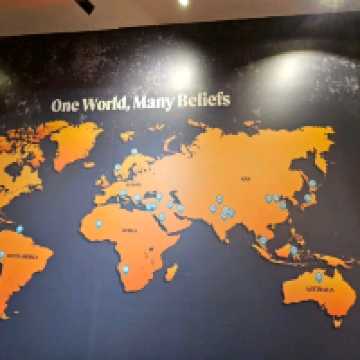 Had an afternoon to kill so I brought my kids to Hell Seriously though, Haw Par Villa is pretty awesome.