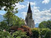 瑞士琉森分享 聖萊奧德伽爾教堂 琉森湖 卡佩爾木橋