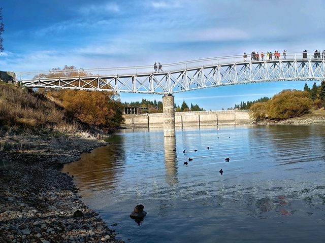 Lake Tekapo: Alpine Serenity Lake Tekapo: Alpine Serenity