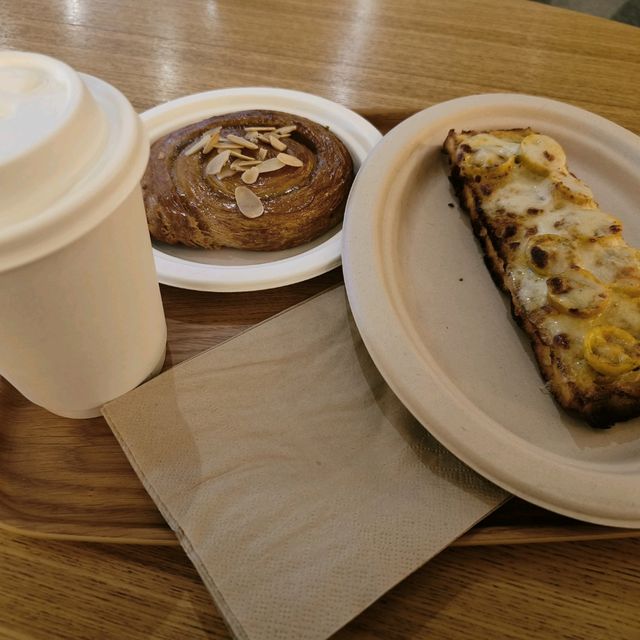 Harbour Road Cafe at HK Convention Center