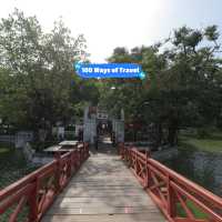 Hoan Kiem lake of Vietnam 🇻🇳 