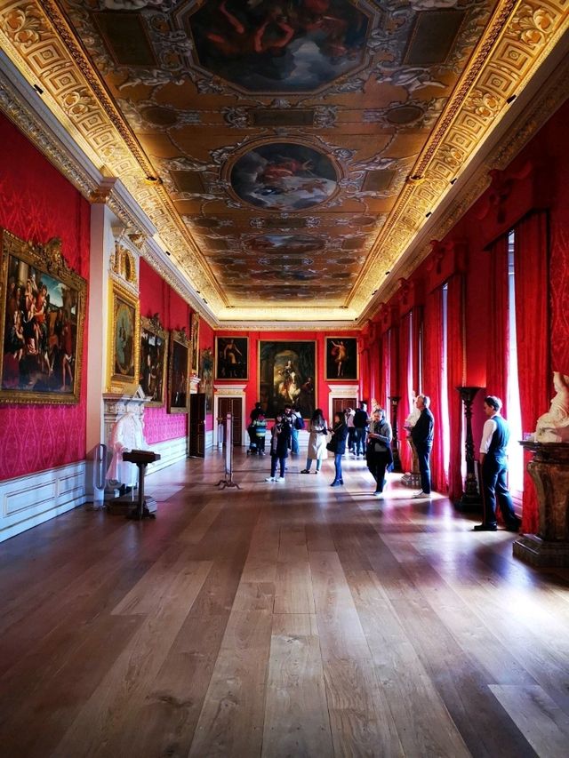 Kensington Palace: Walking Through Royal History