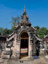 Wat Lai Hin Luang — Timeless Lanna Craftsmanship in Lampang